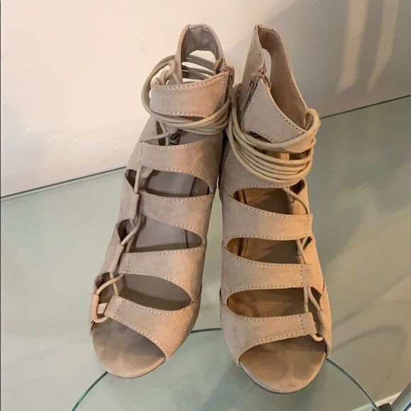 Nude Gladiator style lace up heels - Picture 3 of 7